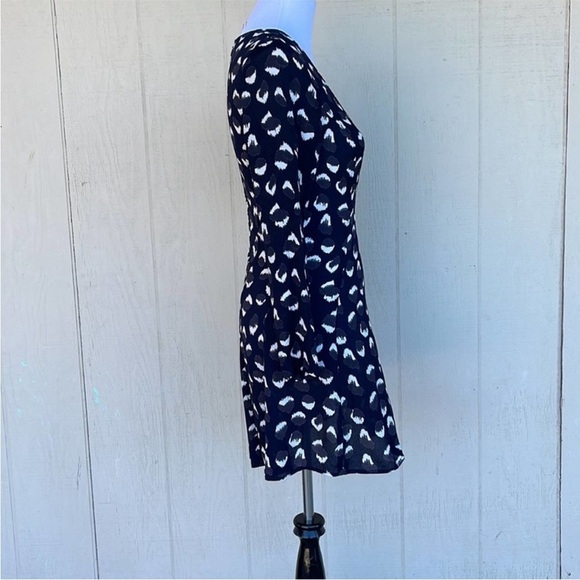 Reformation Calvin Long Sleeve Abstract Pattern Mini Dress in Wild Child Size 4 - Picture 10 of 14